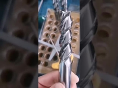 Aluminiowy frez trzpieniowy z 3 ostrzami